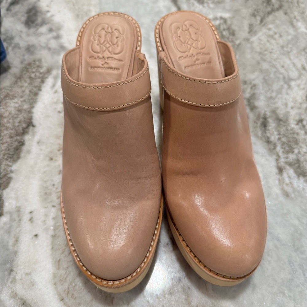 Antonio Melani mules